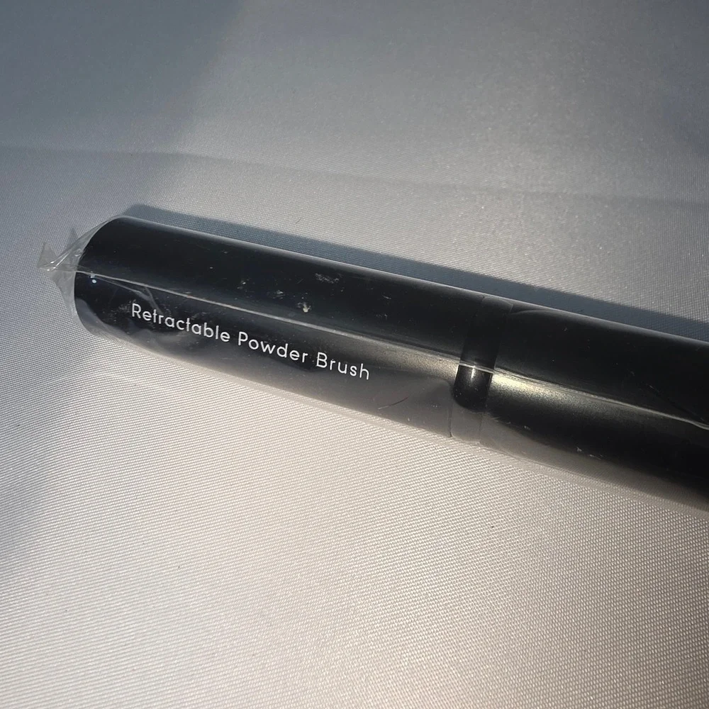 Laura Geller New‎ York Retractable Powder Brush Black Travel Size New